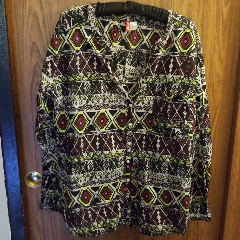Women's shirt